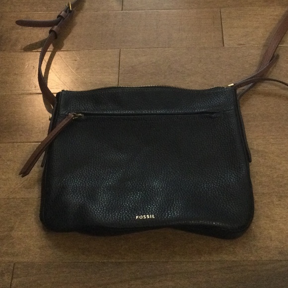 Black fossil purse - Picture 1 of 7